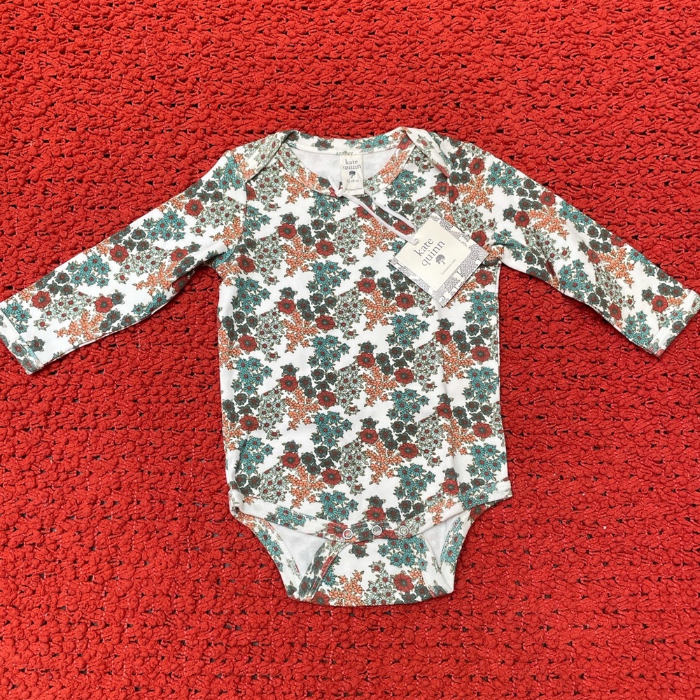 Kate Quinn Organics 12/18 month long sleeve onesie NWT